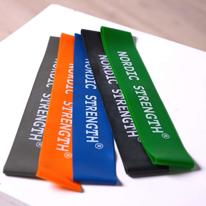 Kurzes Fitnessband, 5er-Set (orange: "extra light", blau: "light", grün: "medium", grau: "heavy", schwarz: "extra heavy")